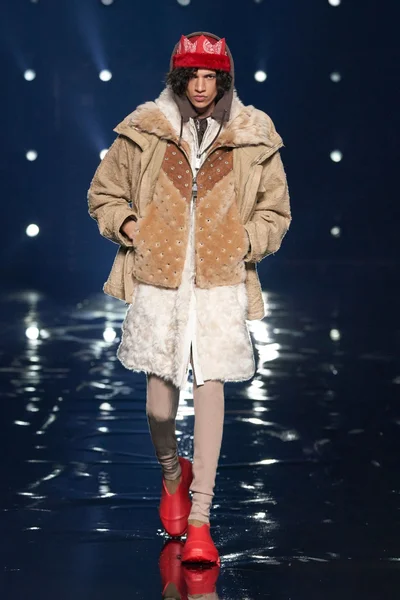 Look 47